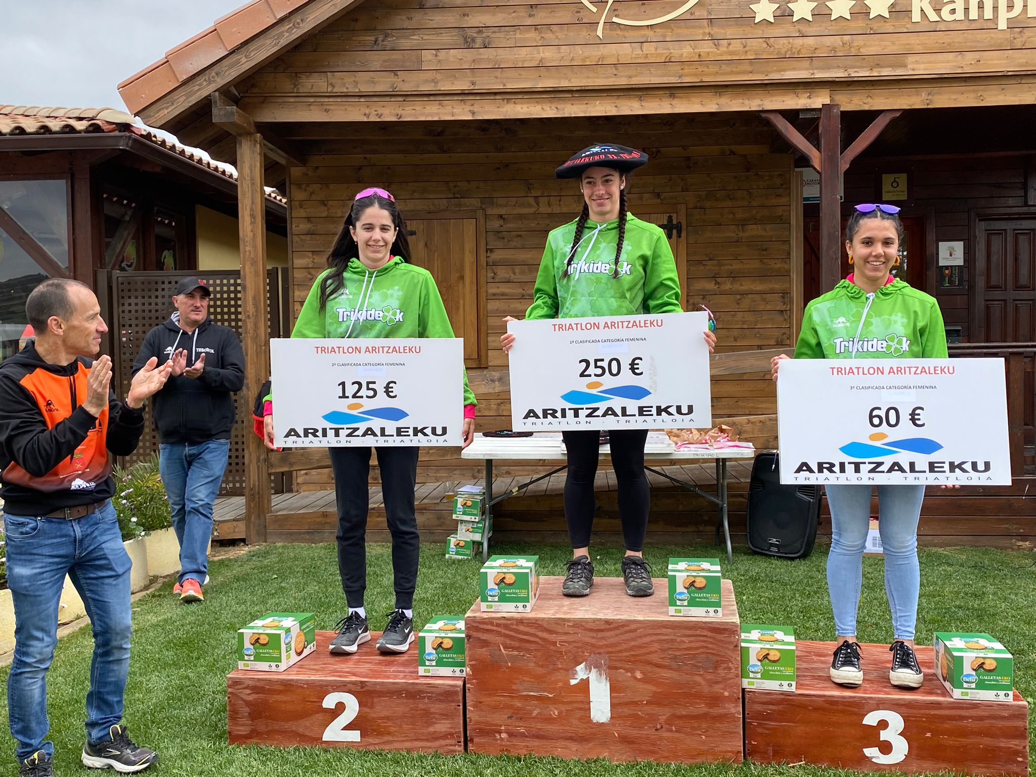 Triatlón Aritzaleku 2023 celebra su XX aniversario con una gran prueba en distancias sprint y super sprint, y una comida de hermandad